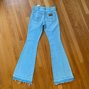 Women’s Wrangler High Rise Flare Jeans